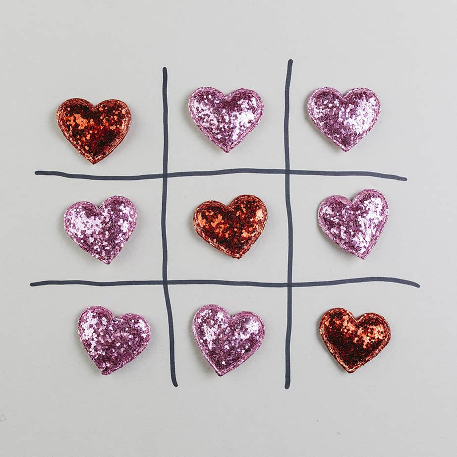 image of tic tac toe candy hearts